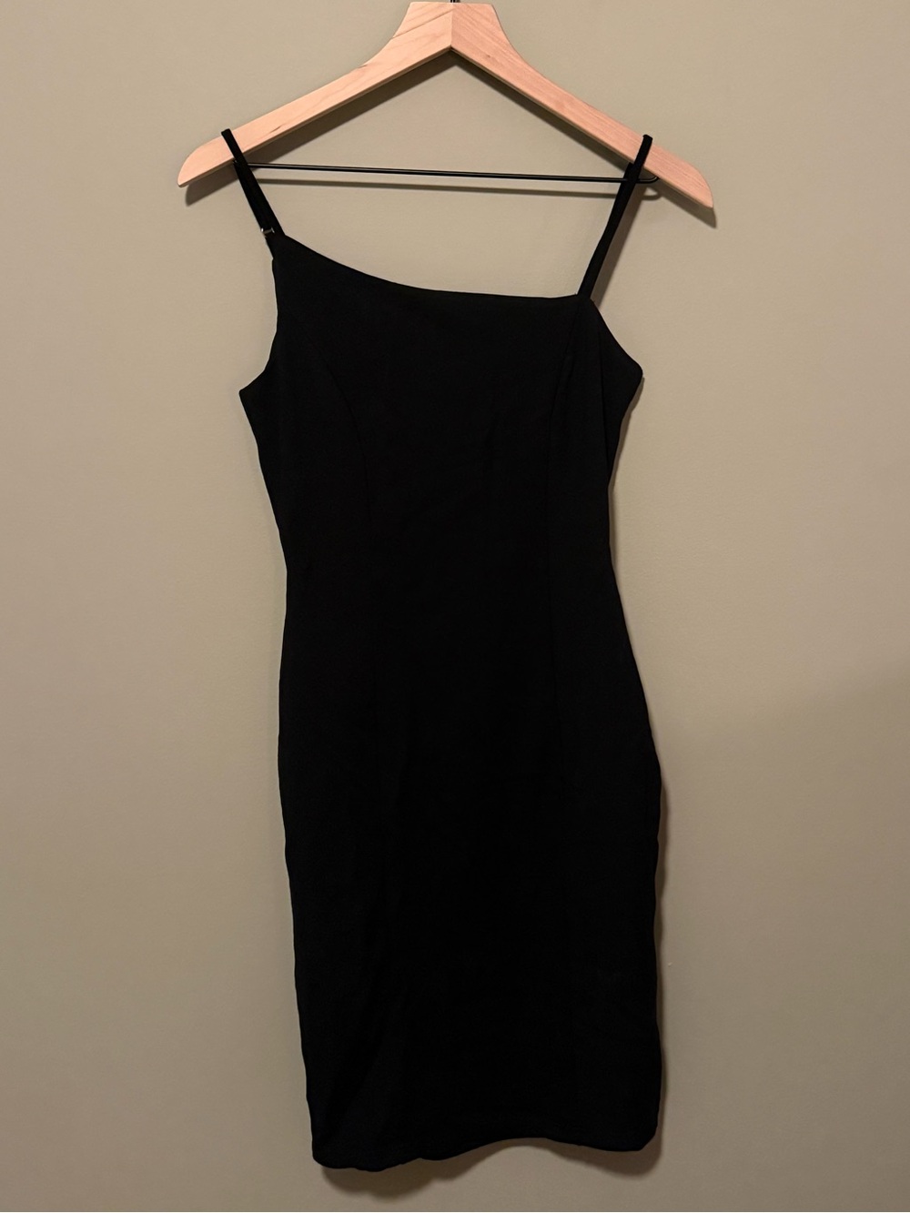 Lulu's Black Asymmetric Neck Spaghetti Strap Midi Dress | S